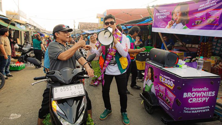 Aldi Taher  Sekarang Banting Setir Jualan Brownies, Pagi Pagi Bikin Heboh Warga di Pasar