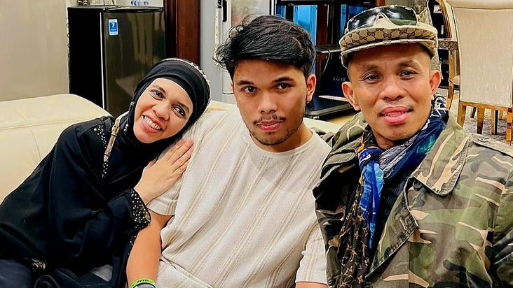 Cari Jodoh untuk Thariq Halilintar,  Lenggogeni Faruk : Saya Senang Anak Saya Nikah Cepat