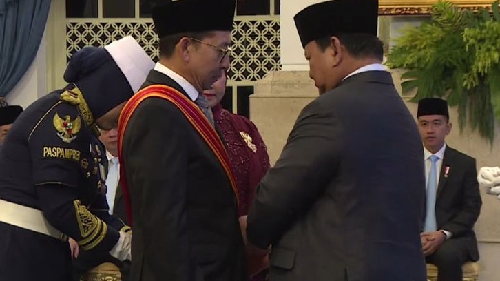 Bayang-Bayang Pemutihan Sejarah Masih Membuntuti, Fadli Zon Tetap Raih Bintang Mahaputera Utama