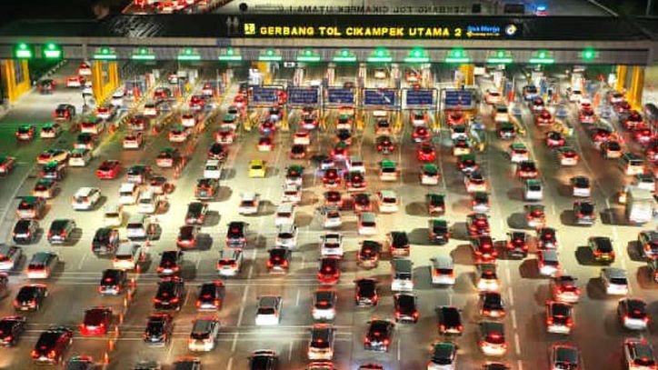 Pasca Kecelakaan Maut di KM 58 Tol Jakarta-Cikampek, Begini Tips Aman untuk Pemudik di Jalur Contraflow