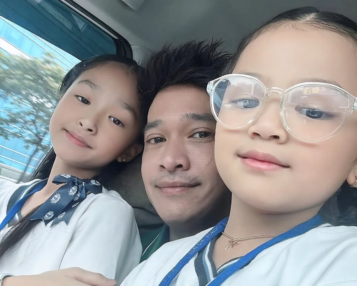 Ruben Onsu dan kedua putrinya Thalia dan Thania.