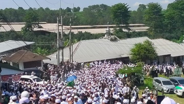 Istri Habib Rizieq Diduga Sakit Karena Ginjal dan Kanker, Dimakamkan di Markaz Syariah Megamendung