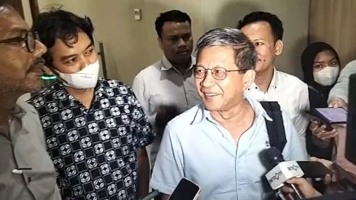 Rocky Gerung Digarap Polisi Sampai Malam-malam, Dicecar 40 Pertanyaan Selama 6 Jam