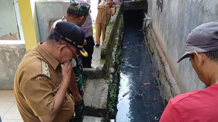 Khawatir Kembali Makan Korban, Selokan yang Jadi Lokasi Hanyutnya Ayah dan Anak di Pondok Cabe Segera Dipagari