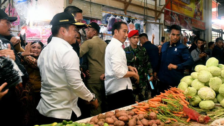 Presiden Jokowi Sapa Pedagang Pasar Gelugur Rantauprapat