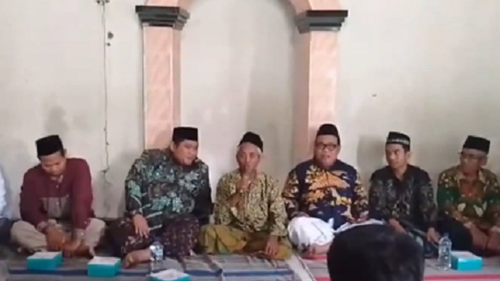 Ketua DPRD Demak Turun Langsung Bela ke Guru Madrasah yang Dituntut Rp25 Juta oleh Wali Murid, Zayinul Fata: Ini Orang Tua Kami