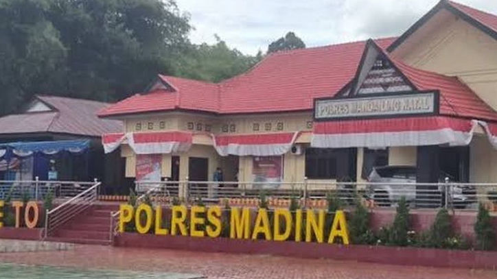 Polres Mandailing Natal Gelar Mediasi Kedua Guru SDN Sinunukan IV yang Dilaporkan Ortu Siswa