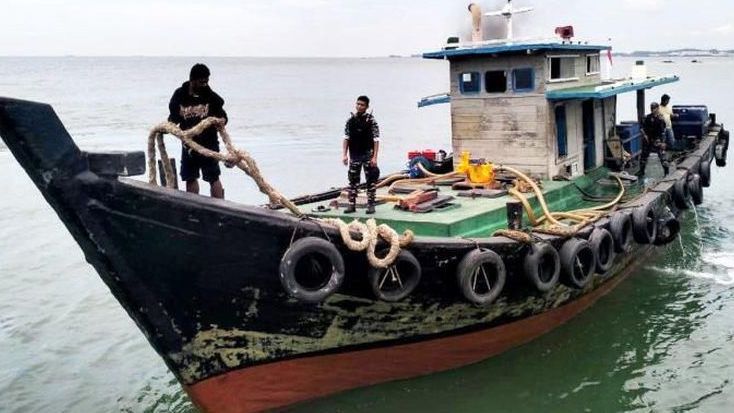 TNI AL Tangkap KM Meneer Pembawa 20 Ton Solar Ilegal di Perairan Batam Kepulauan Riau