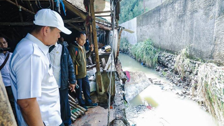 Plh Walikota Bandung Perintahkan Bangun Kolam Retensi di Kelurahan Babakan Demi Cegah Banjir