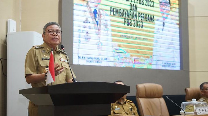 Taufan Pawe Imbau Camat dan Lurah Realisasi Capaian Target Sebelum Jatuh Tempo