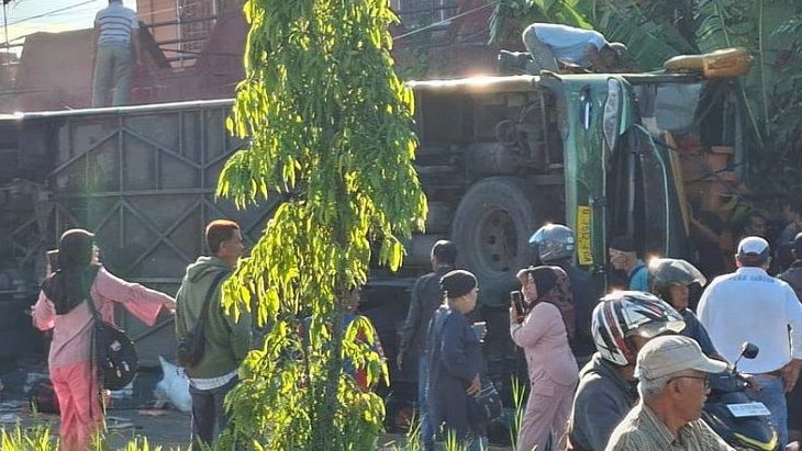 Bus ALS Kecelakaan Maut di Turunan Bukittinggi-Padang Panjang, Sopir Sempat Teriak Takbir Berkali-kali