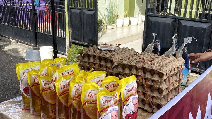 Orang Muda Ganjar Gelar Bazar Pasar Murah di Galung Maloang