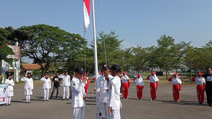 Duka Cirebon untuk Diva Febriani Anggota Paskibra Natal, Minta Presiden Hukum Pelaku Seberatnya
