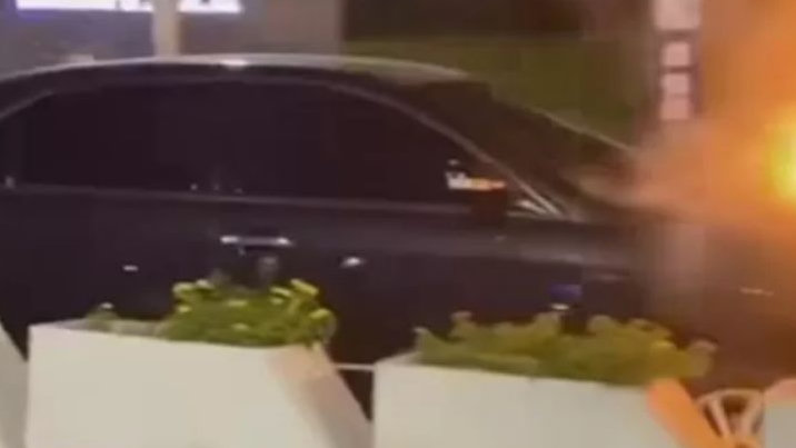 Kecelakaan di Sudirman, Motor Masuk Kolong Mobil Hingga Terbakar, Begini Kondisi Korban