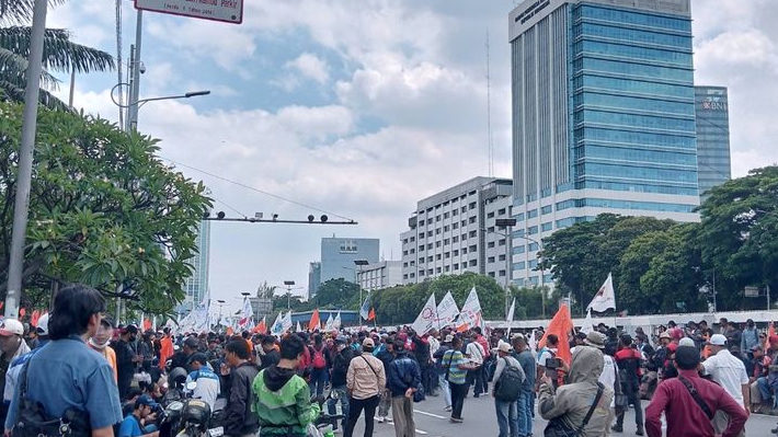 Solidaritas Pecah di DPR: Buruh Geruduk DPR RI dengan Berbagai Tuntutan