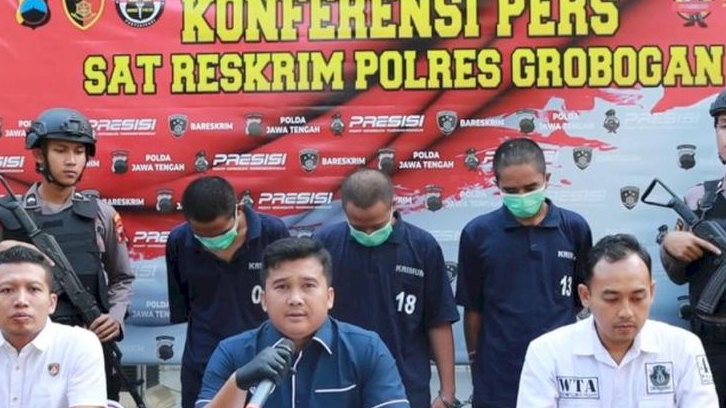 Bocah Gemblung ! Pacar Tega Dijual di Aplikasi MiChat, Satu Kali Main Tarifnya Rp200 Ribu
