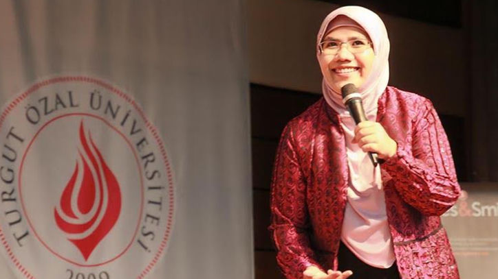 Dosen UNJ Helvy Tiana Rosa Kembali Masuk Daftar 500 Muslim Paling Berpengaruh di Dunia