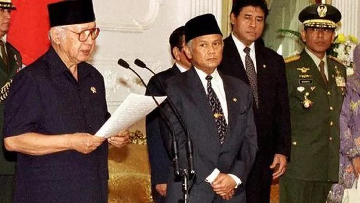 MENOLAK Soeharto Jadi PAHLAWAN NASIONAL, Akademisi, Aktivis, dan Komnas HAM Soroti Rekam Jejak PELANGGARAN HAM, Kemensos Nyatakan PENUHI SYARAT