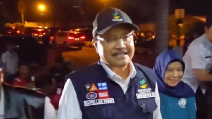 Seragam dan Peralatan Sekolah Hanyut Terbawa Banjir, Mensos Minta Kadinsos DKI Data Kebutuhan Pelajar