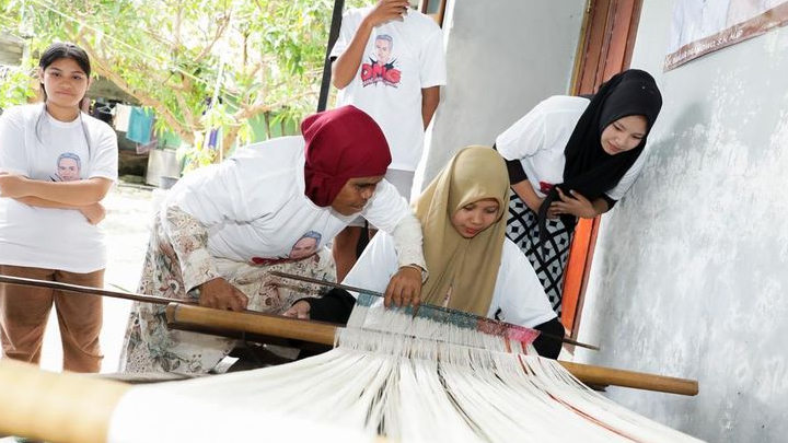 Orang Muda Ganjar Gelar Pelatihan Tenun Tingkat Pemula di Sumba Barat