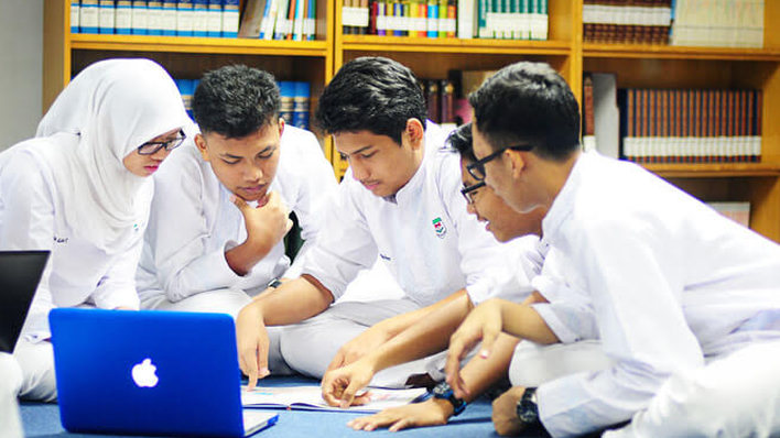 Nilai Rapor 90 Bisa Masuk Jurusan Apa? Ini Daftar Jurusan Favorit SNBP 2026 di UPI dan UM
