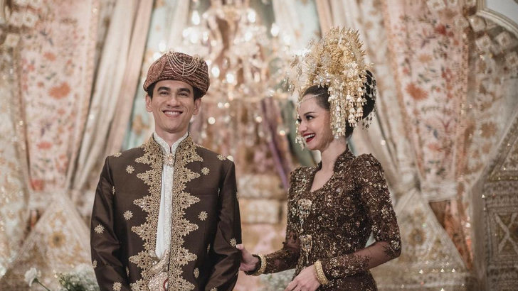 Enzy Storia Bicara soal Pernikahannya : Ternyata Ketika Sudah Berserah Malah Dipermudah