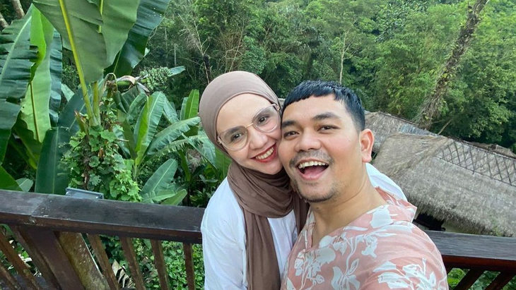 Buka Donasi untuk Biaya Pengobatan Suaminya, Istri Indra Bekti Panen Kritikan, Bandingkan dengan Denada yang Rela Jual Aset