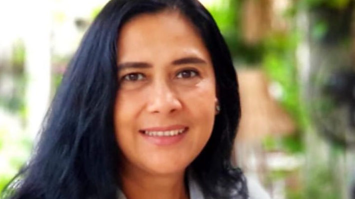 Ngeri, Ada Ular Kobra Bertelur di Rumah Lydia Kandou