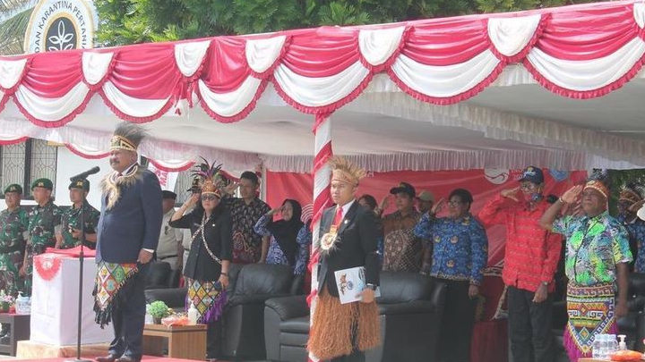 Pos Lintas Batas Negara Skouw Gelar Upacara HUT ke-78 RI, Ajak Masyarakat Bersinergi Perkuat Ekonomi