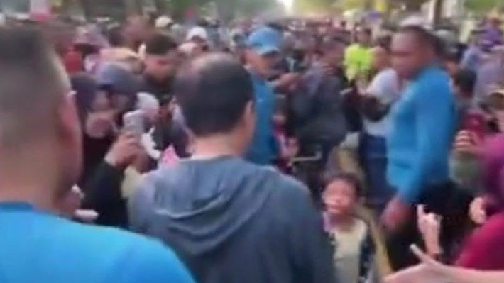 Di Tengah Polemik Ijazah Asli atau Palsu, Jokowi Masih Dielukan Rakyat, Buktinya di Car Free Day Ini