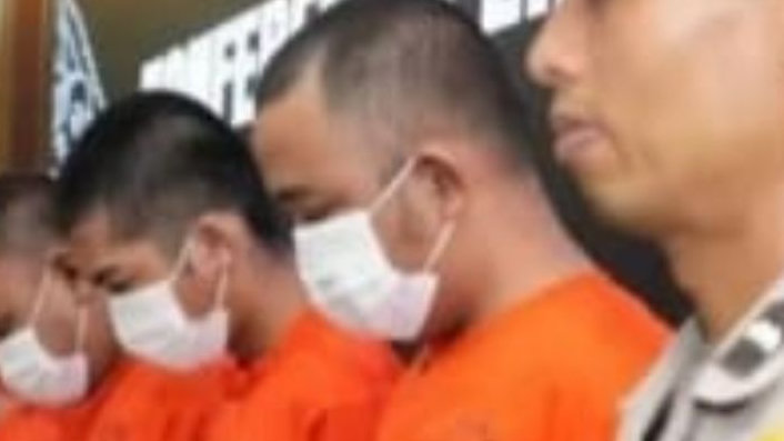 VIRAL! Aksi Komplotan Pemain Judi Bikin Bandar Rugi Dilaporkan Ke Polisi Tuai Reaksi Kocak Netizen
